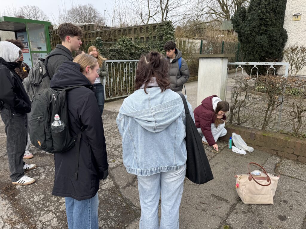 Erinnern vor Ort und unterwegs