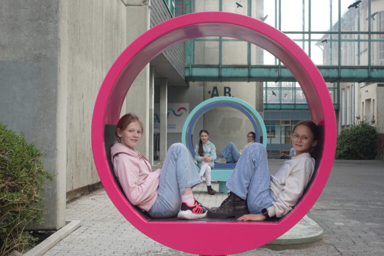 Mehr Platz und mehr Möglichkeiten auf dem Schulhof